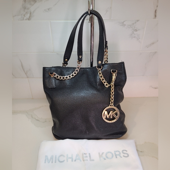 Michael Kors Handbags - Michael Kors Black Pebbled Leather Tote GUC